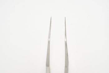 Forceps crocodile for removal iol EMB: 10/bte